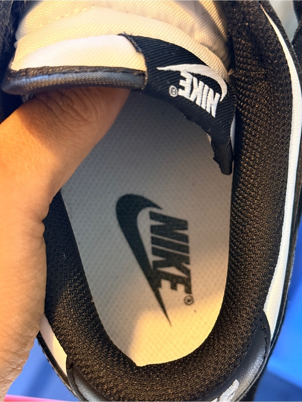 Nike Men’s Black and White Low-Top Sneakers - Picture 2 of 8